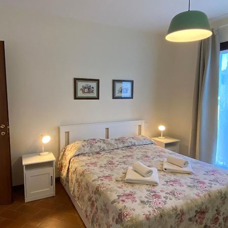 Апартаменти Residenza Cipressi E Olivi Верона Екстер'єр фото